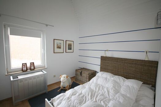 Schlafzimmer 2 mit Ausziehbett