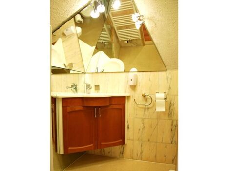 Badezimmer OG - Ansicht 1