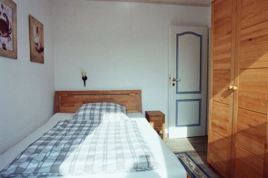 Schlafzimmer EG Gartenseite