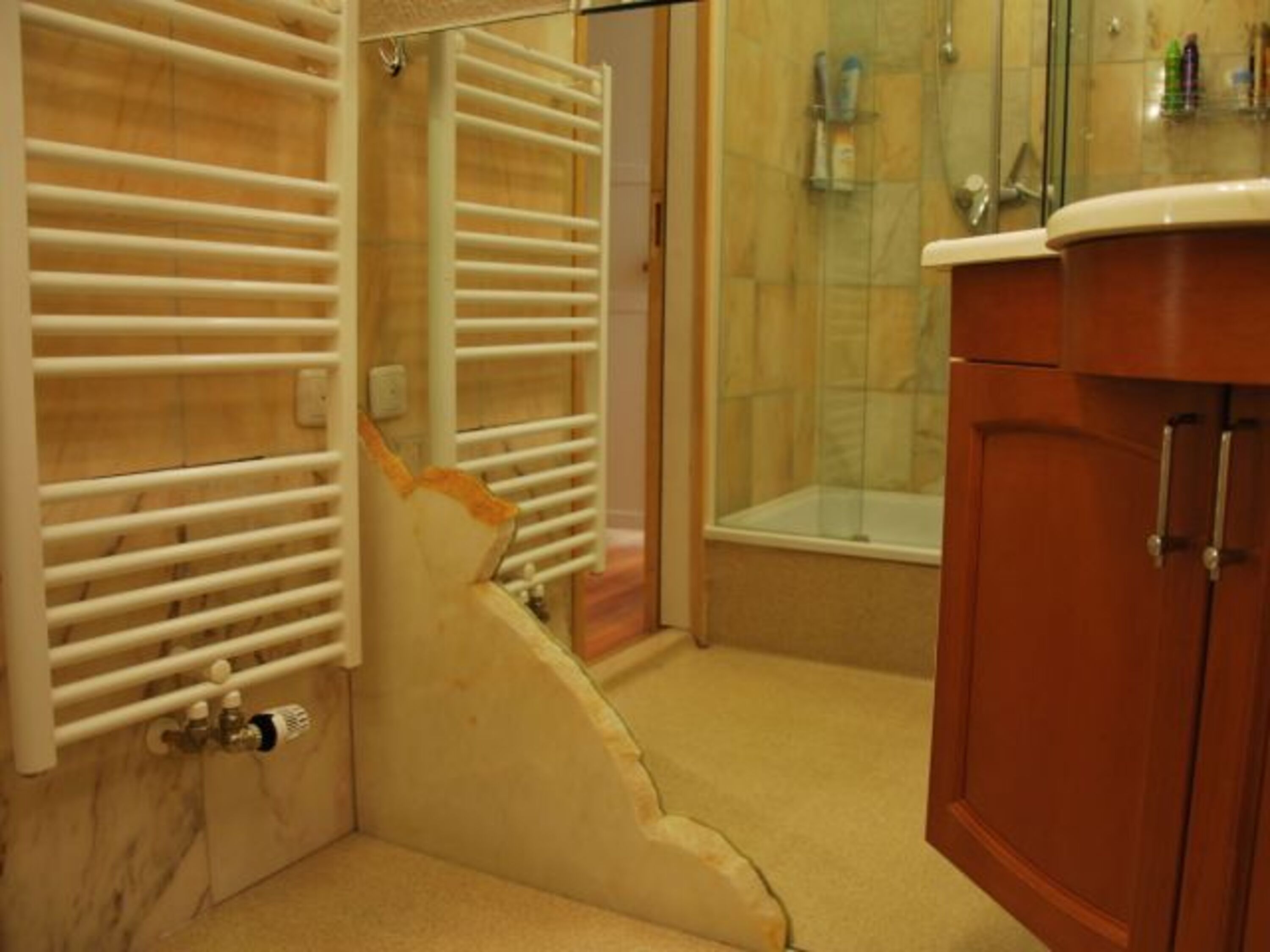 Badezimmer OG - Ansicht 2