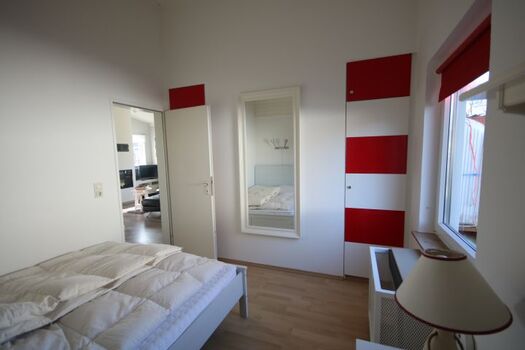 Schlafzimmer 2