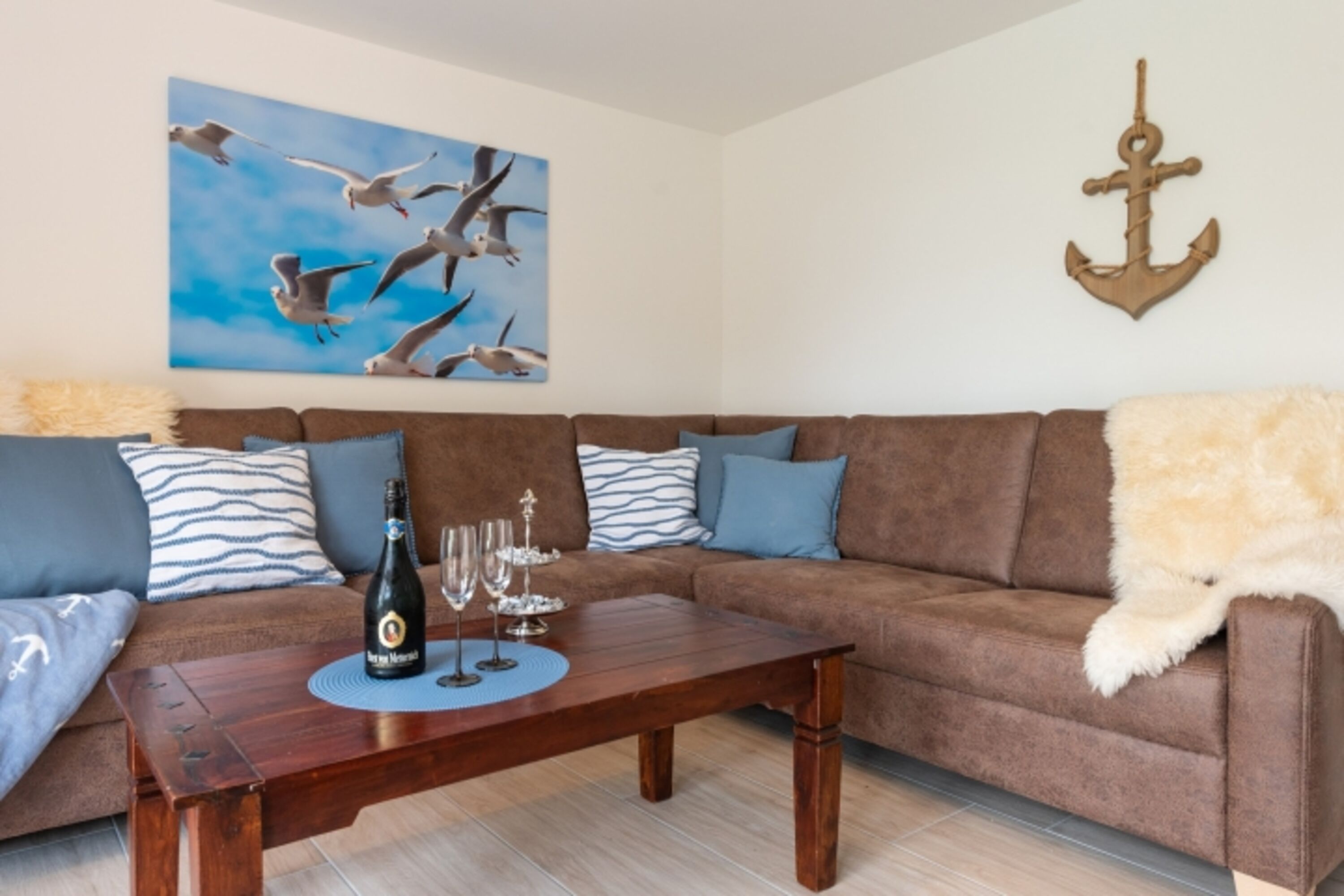 Ecksofa im großen Wohnbereich
