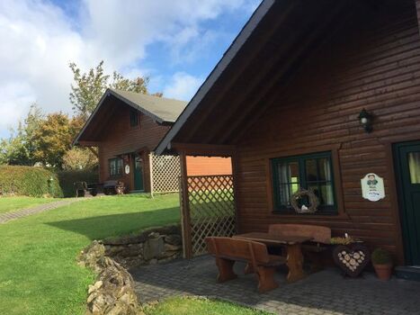 Sitzecke vor dem Haus