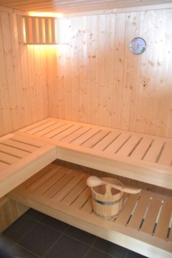 Sauna im Ferienhaus Lüttet Strandhuus in Kalifornien an der Ostsee