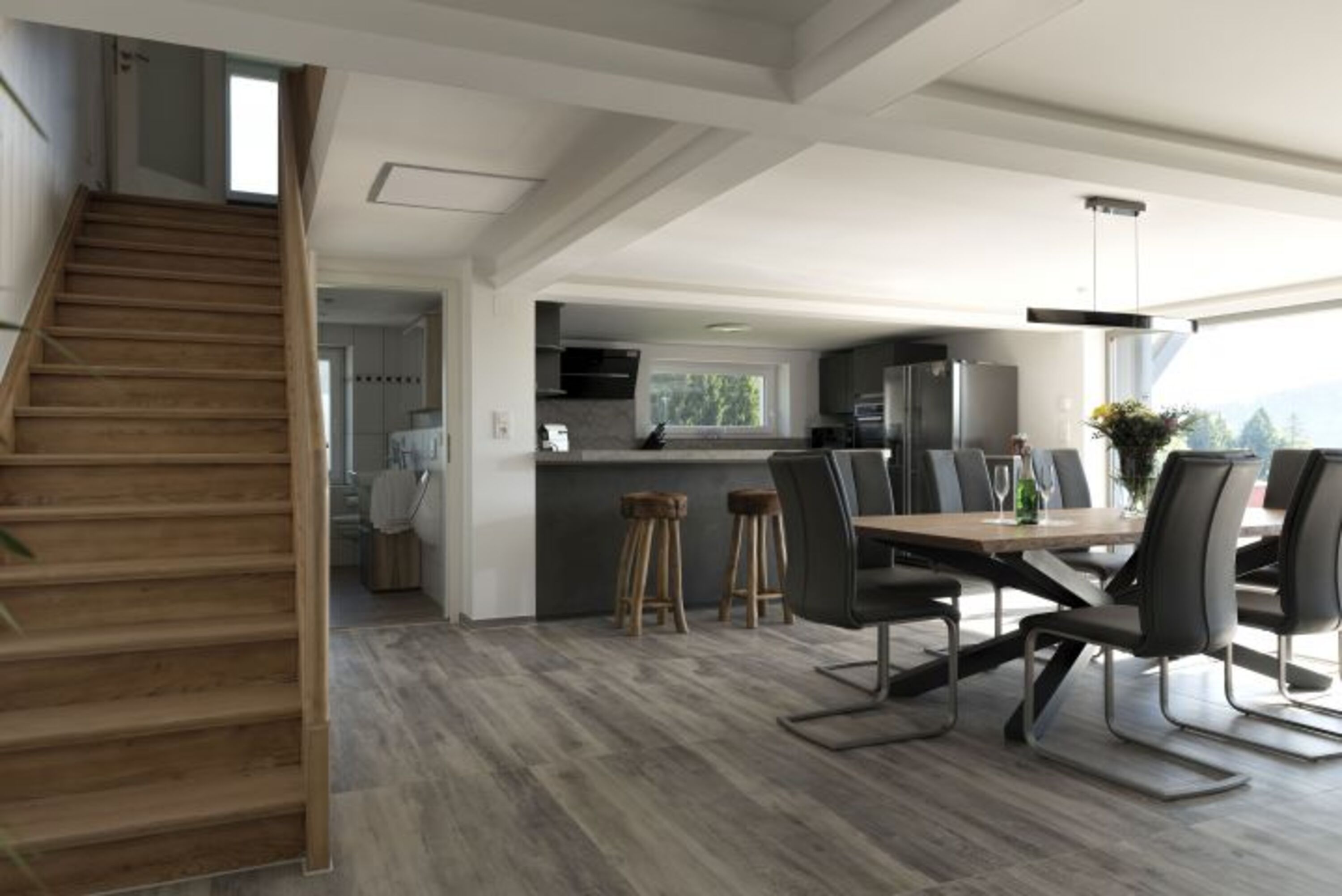 Großzügiges offenes Wohn- und Esszimmer