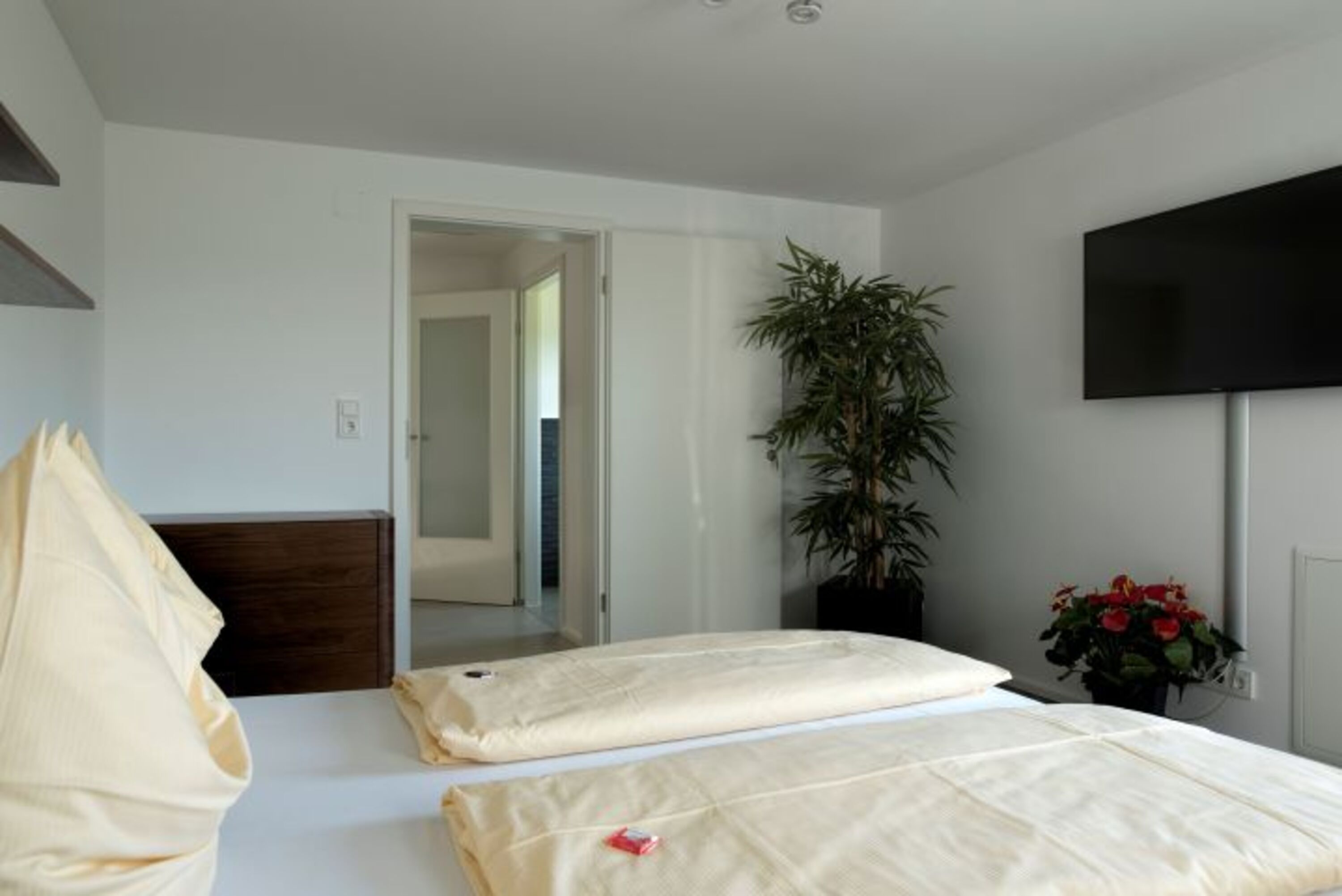 Schlafzimmer 1