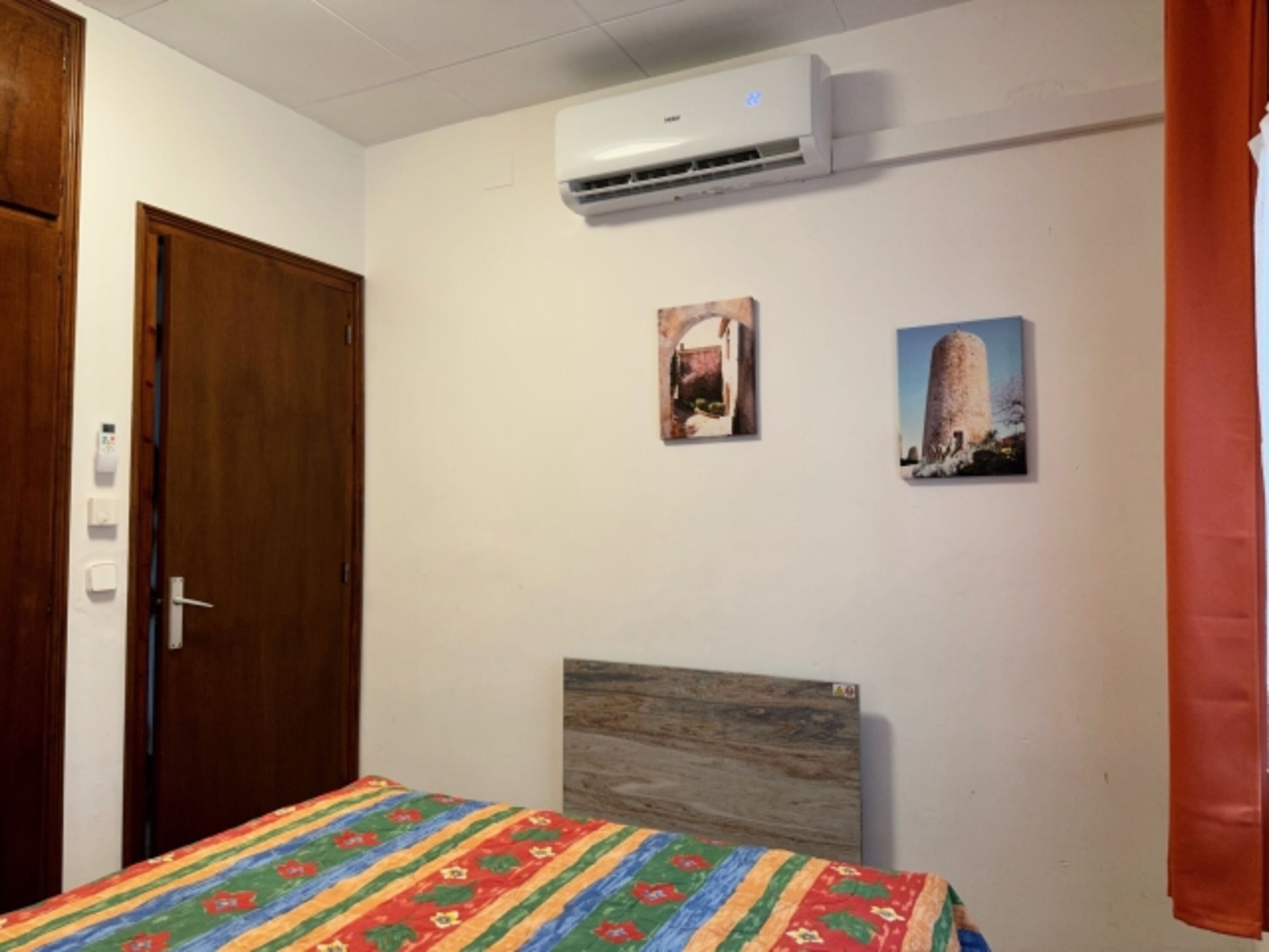 Schlafzimmer 1 mit Klima und Heizung 