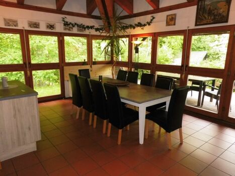 Gemeinsame Zeit verbringen mit Blick in die Natur