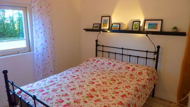 Schlafzimmer 2 durchgehende Matratze 140 cm