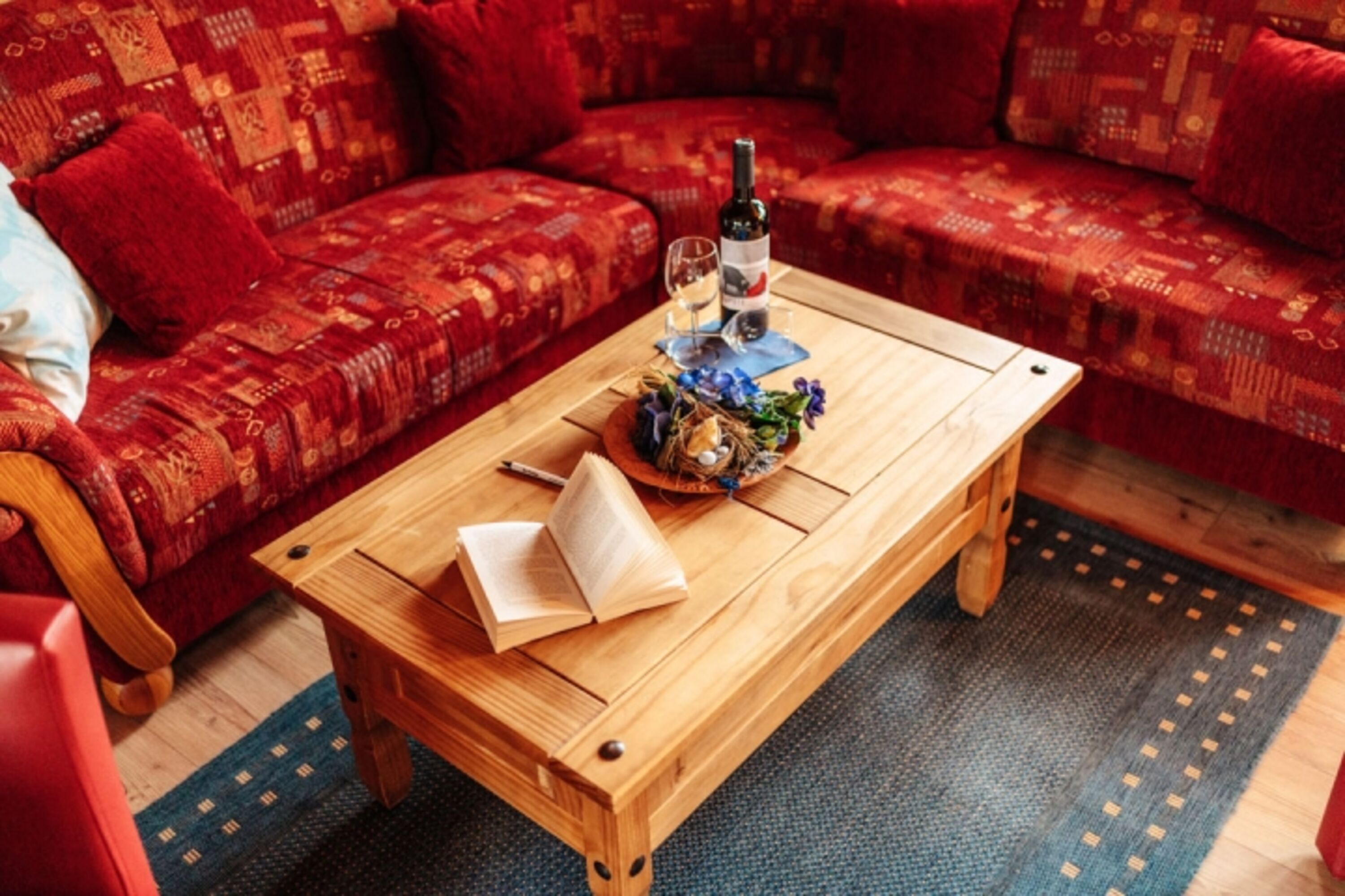 Wohnzimmer mit Ecksofa