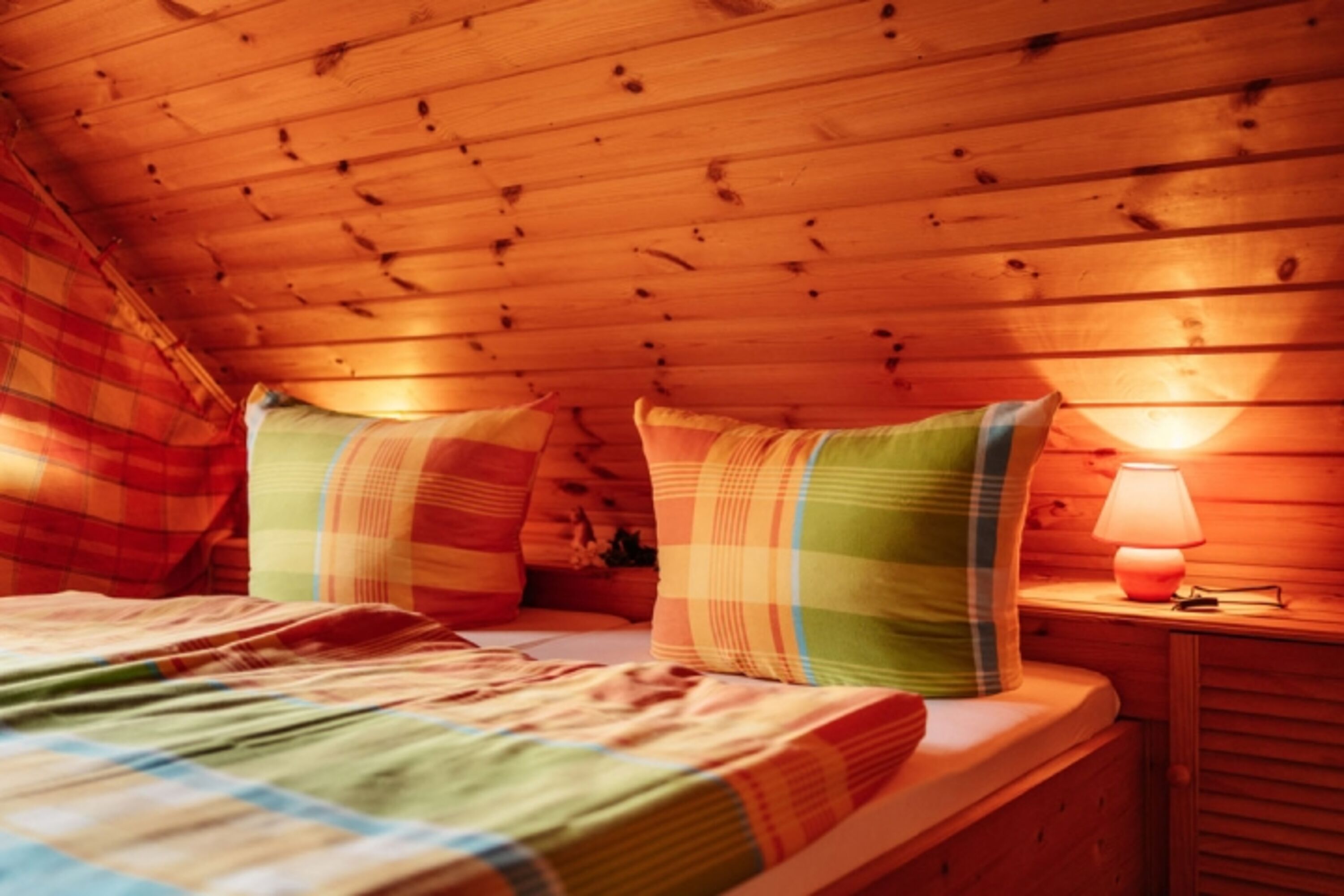 1. Schlafzimmer mit Doppelbett 180x200