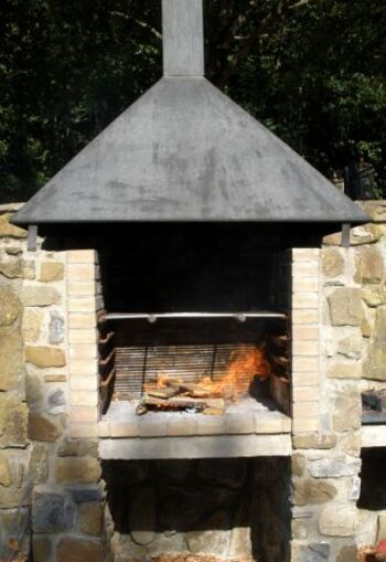 gemauerter Aussengrill