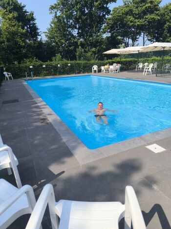 Pool: Schwimmer- und Kinderbecken