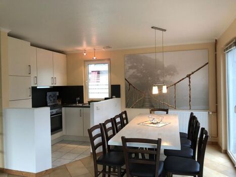 Küche und Essbereich