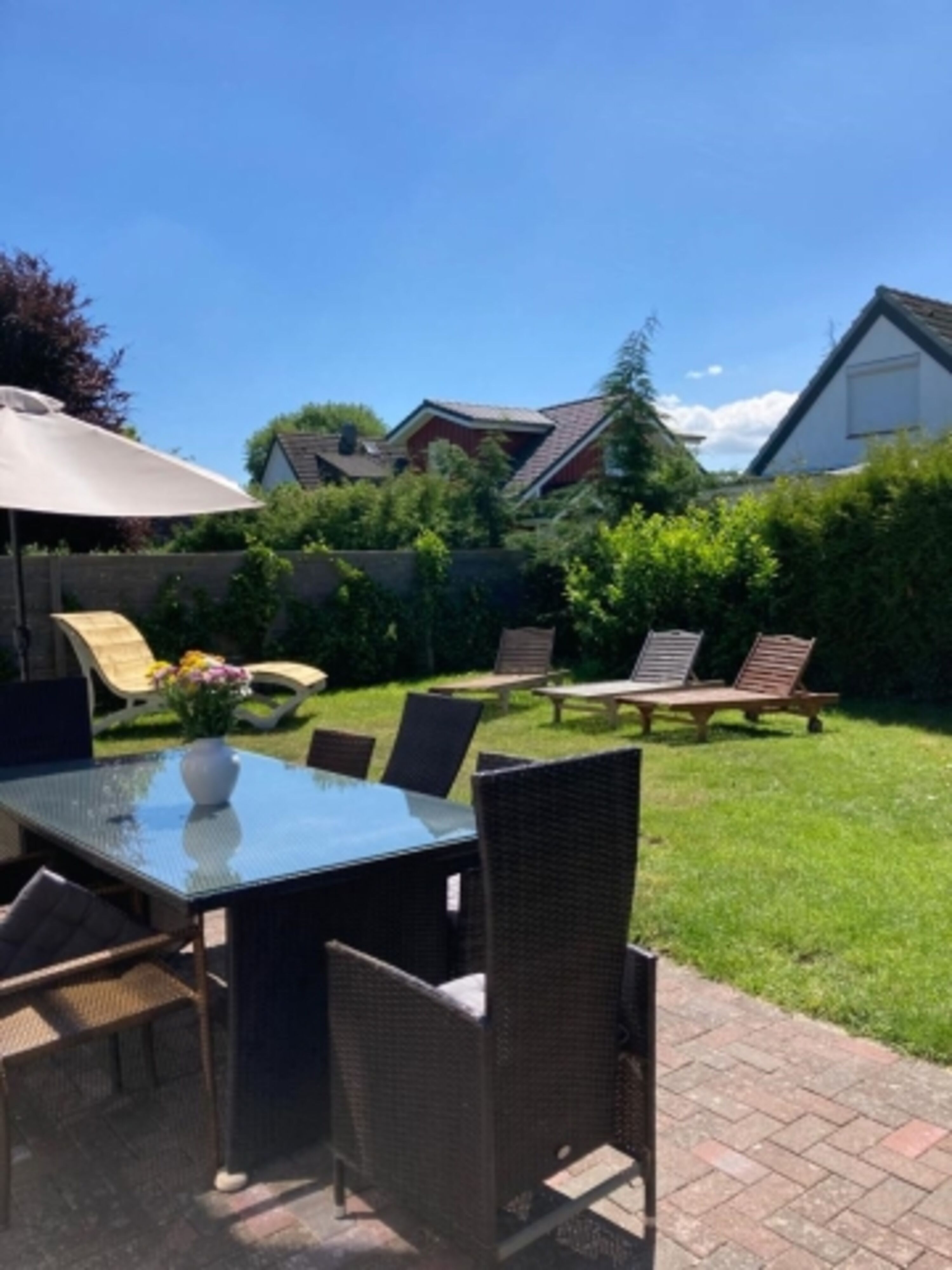 Terrasse und Garten
