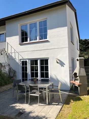 Terrasse mit Grillkamin