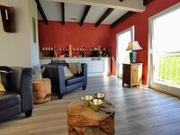 Hochwertige, moderne Ferienwohnung direkt am Deich