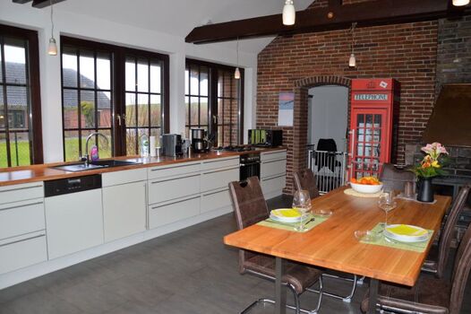 Wohnküche im Wintergarten