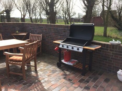 Terrasse mit Gasgrill