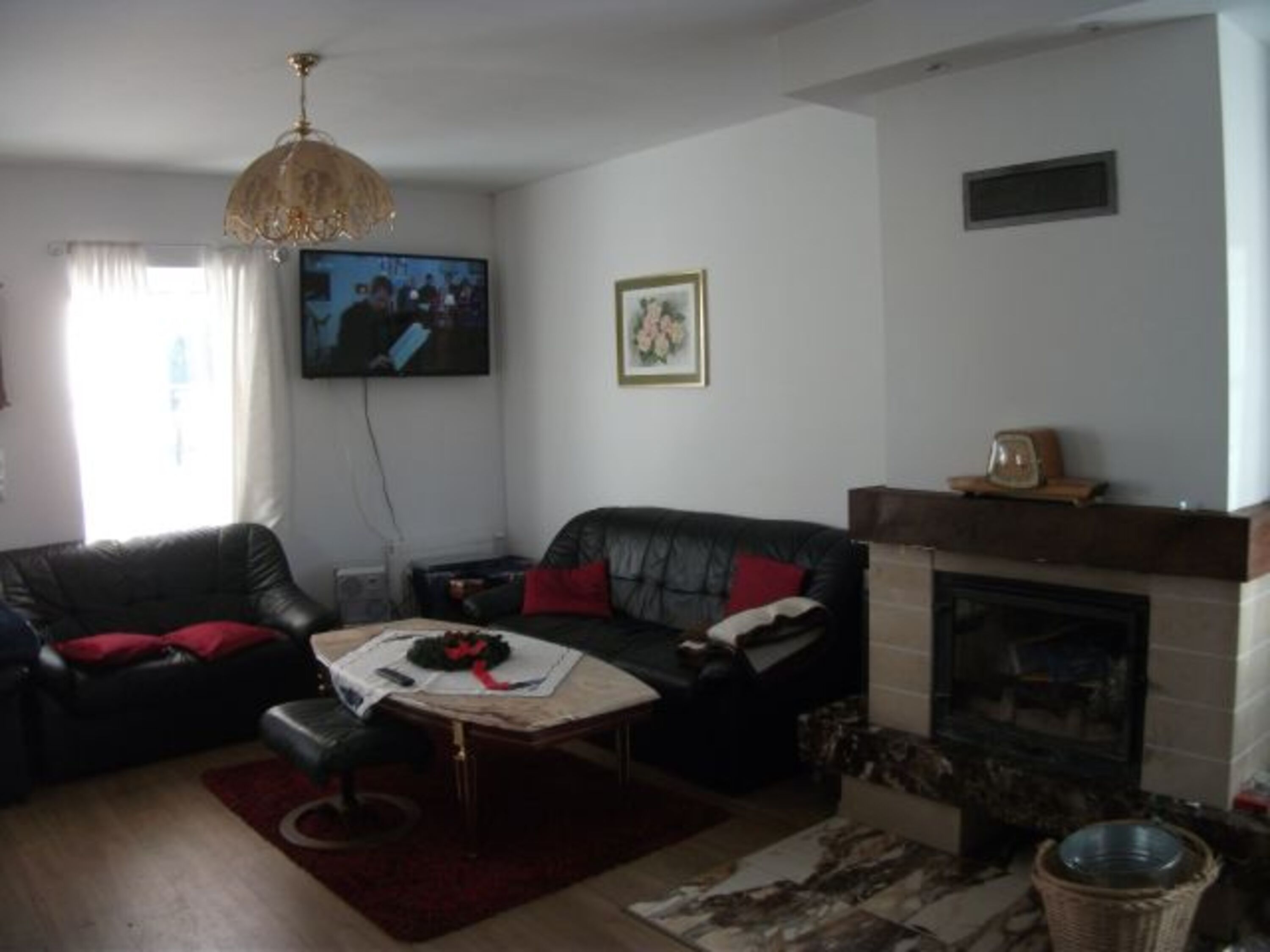 Wohnzimmer mit Kamin