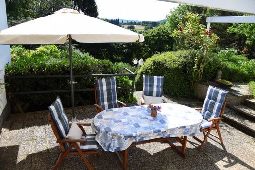 Glasüberdachte Sonnenterrasse