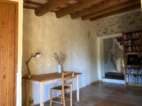 Schreibtisch im großen Schlafzimmer