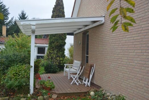 überdachte Terrasse