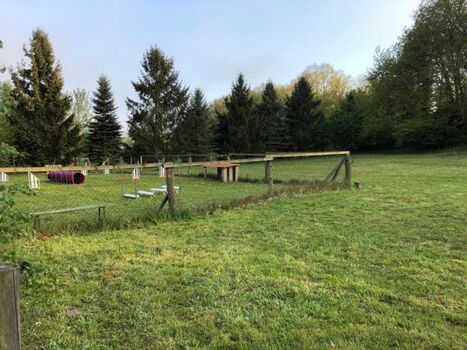 eingezäunter Übungsplatz