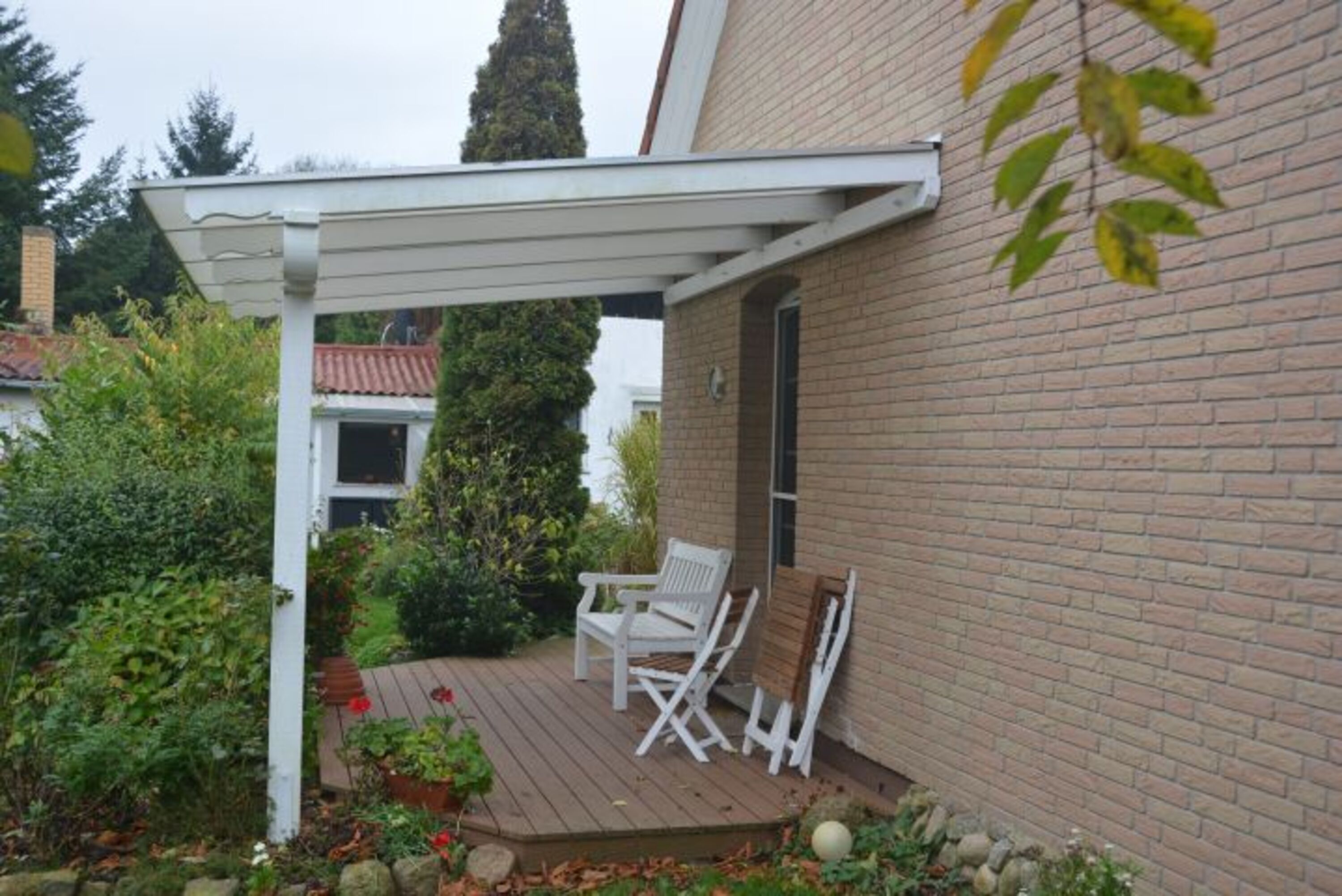 überdachte Terrasse