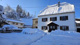 Ebenerdige Ferienwohnung am Chiemsee mit Hund & Terrasse