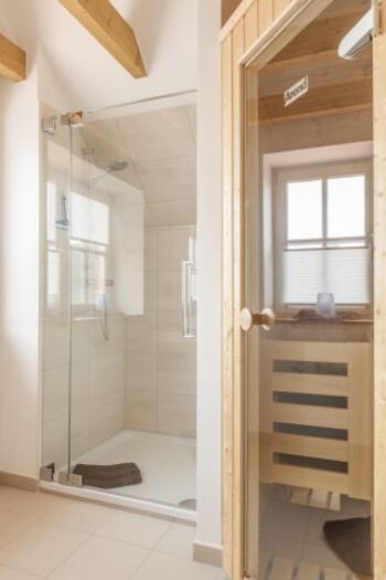 Dusche im Obergeschoss