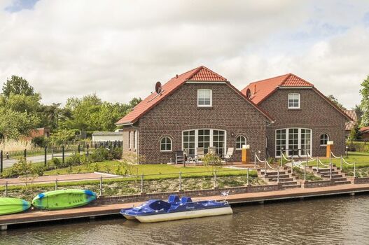 Häuser Backbord und Steuerbord