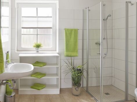 Badezimmer im Erdgeschoss