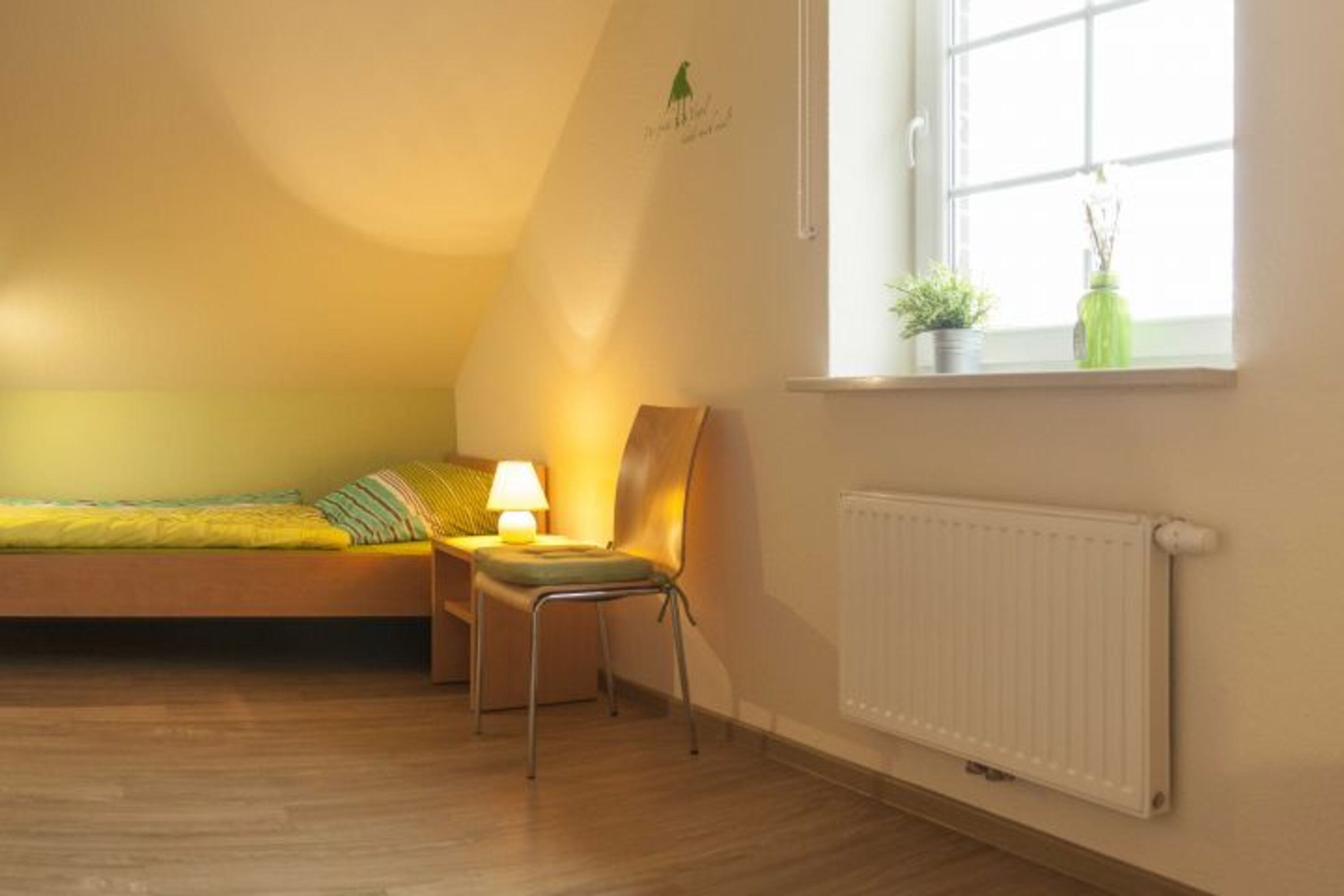 Schlafzimmer im Obergeschoss mit 2 Einzelbetten
