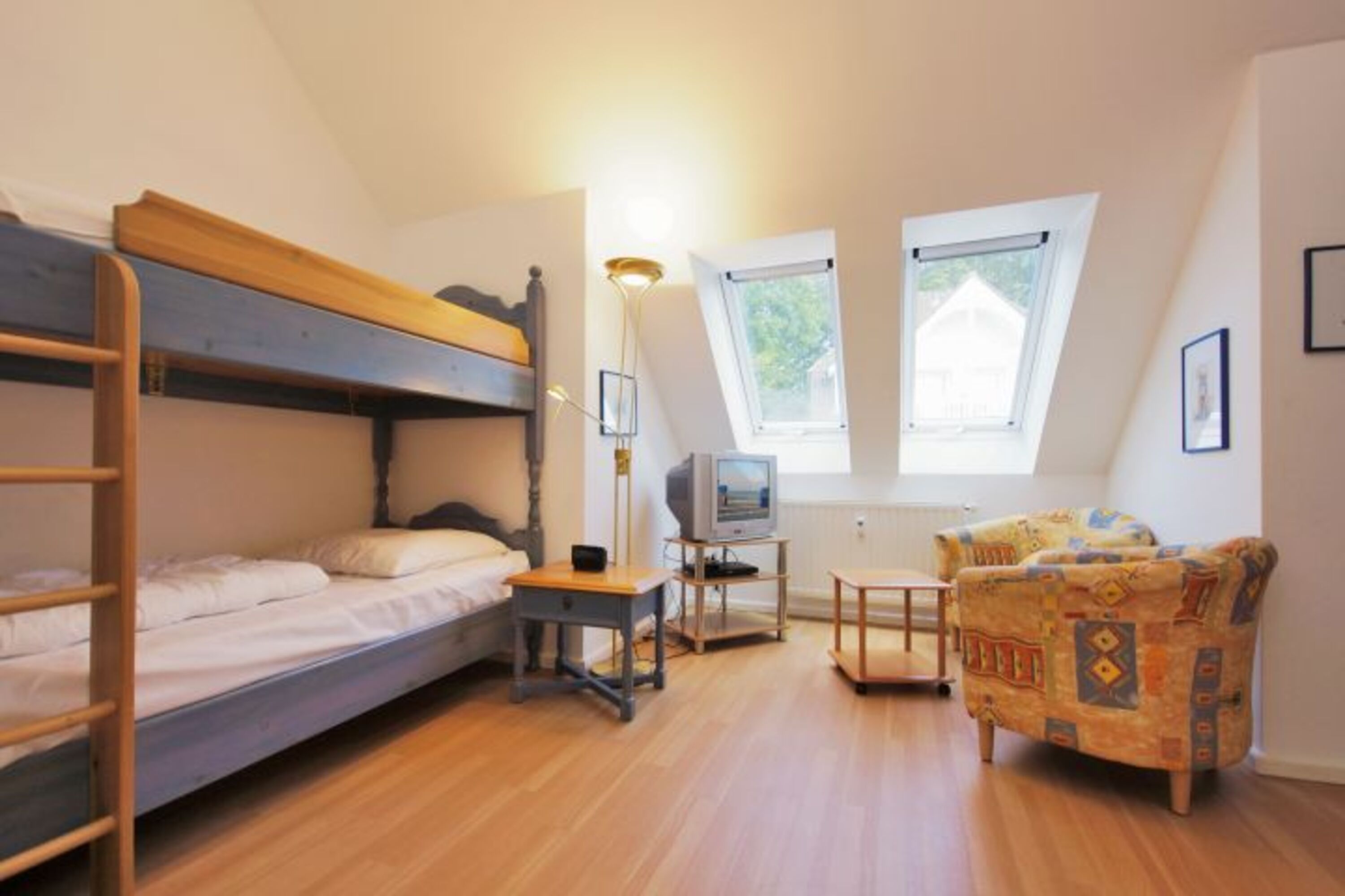 Schlafzimmer 2