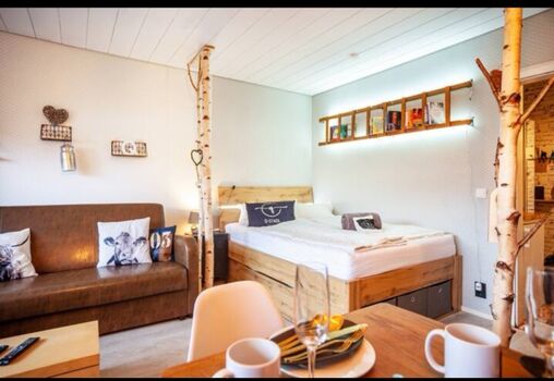 Schlafsofa/140 Doppelbett bieten max 4 Schlafplätze