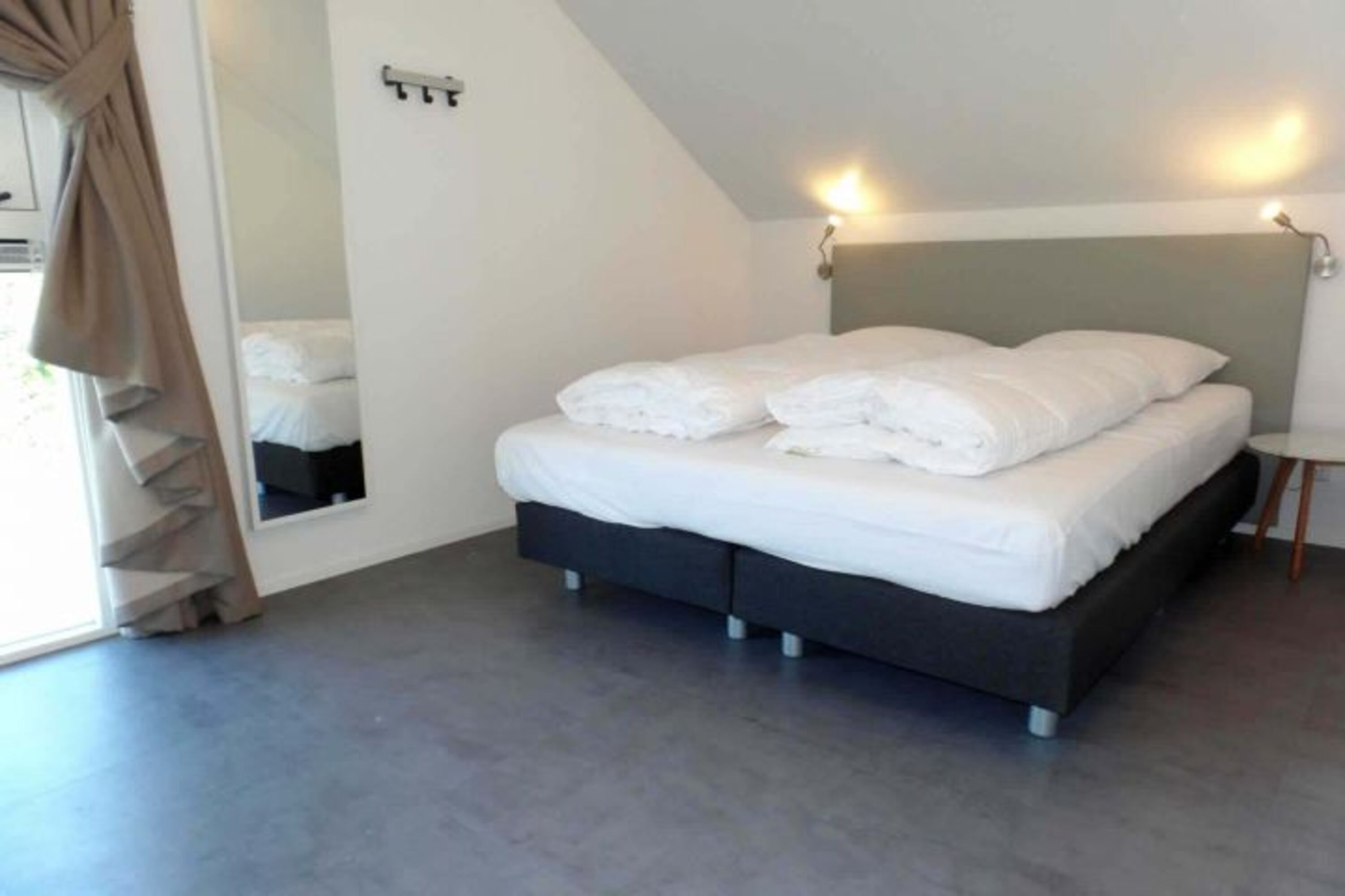 Schlafzimmer 2 