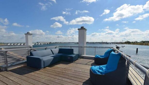 Die gemütliche Dachterrassen Lounge und Sitzsäcke