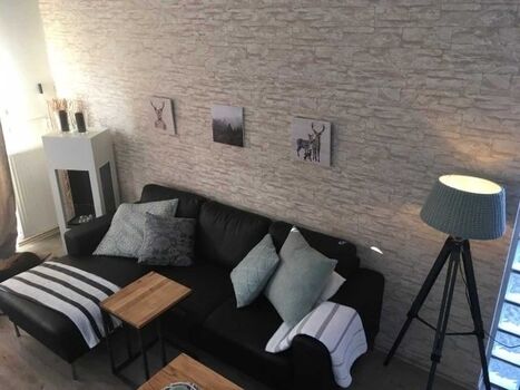 Blick von der Galerie auf den Wohnbereich