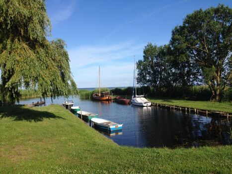 Naturhafen Gummlin (350 m entfernt)
