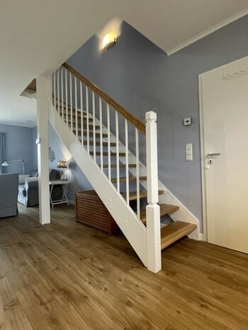 Treppe zum offenen Schlafzimmer