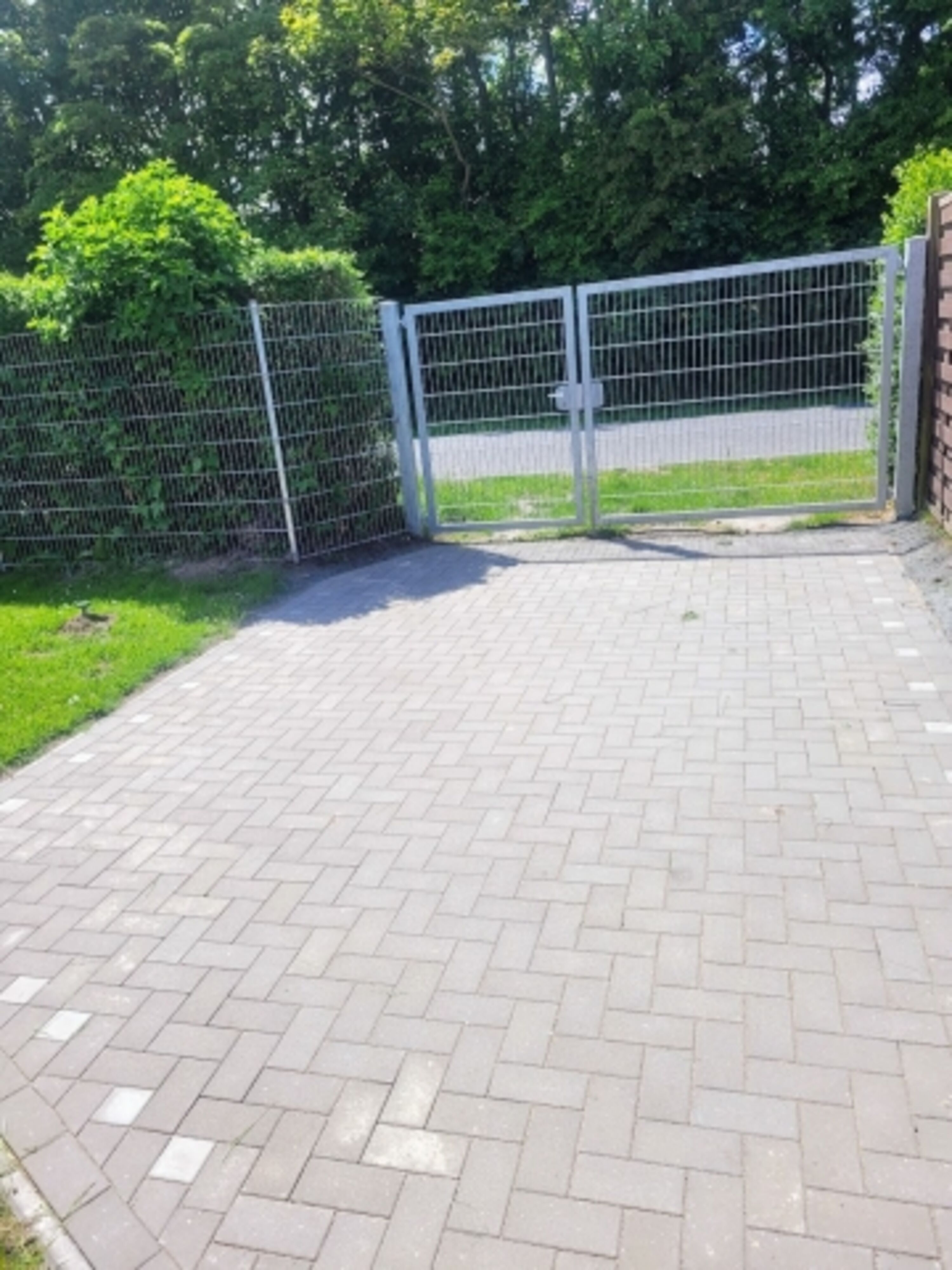 Parkplatz am Haus
