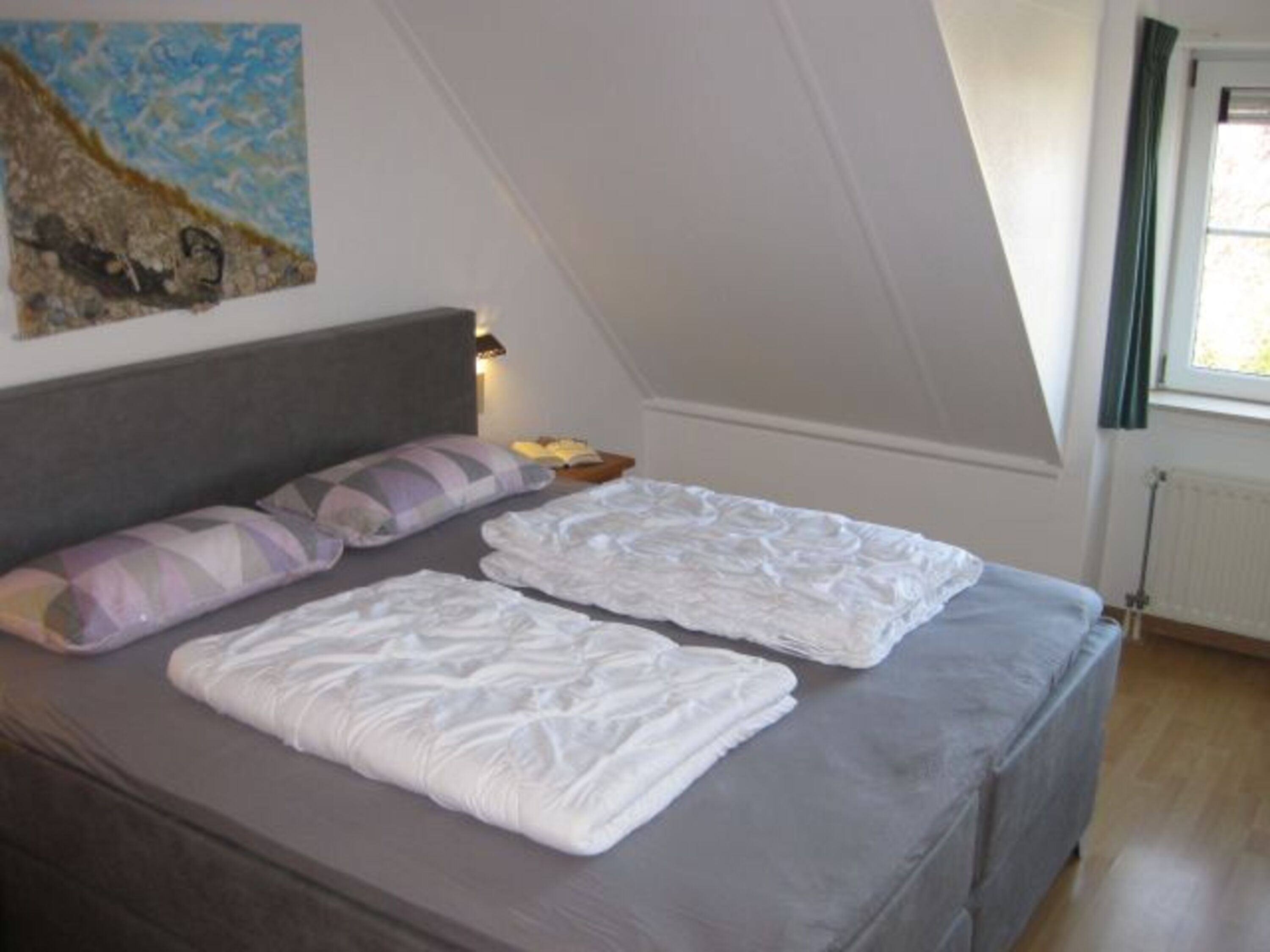 OG. 1 DZ. mit Boxspringbett 180x200cm mit 46 TV