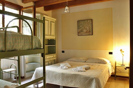 Schlafzimmer "4 Gleiche FeWo"