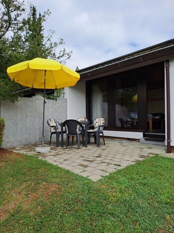 Die Terrasse nach Süden ausgerichtet mit herrlicher Fernsicht