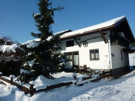 Haus Monika im Winter