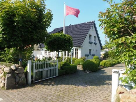 Luxus-Ferienhaus Villa BelAmi - nur 150 zum weißen Strand
