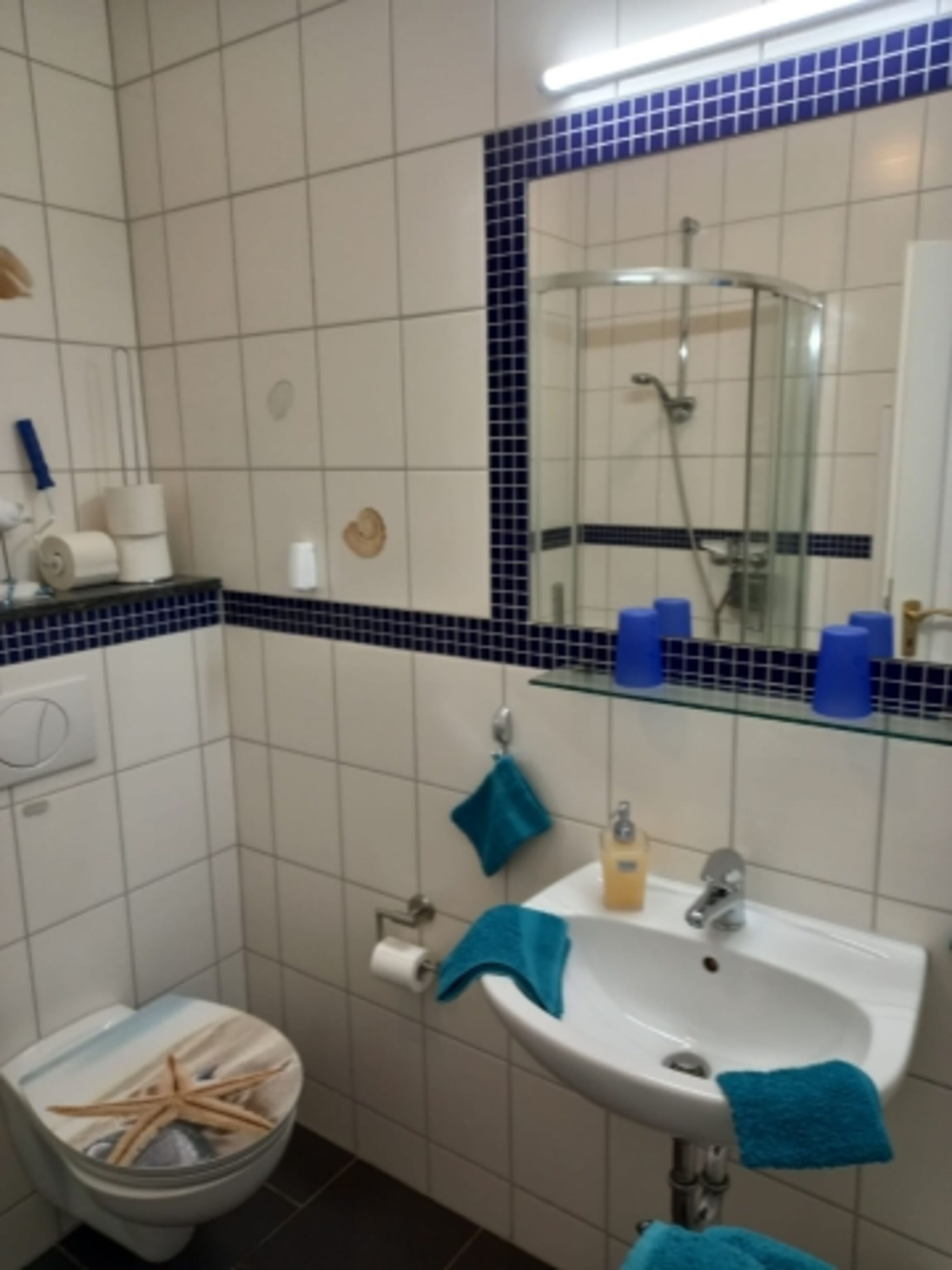 Bad mit Dusche