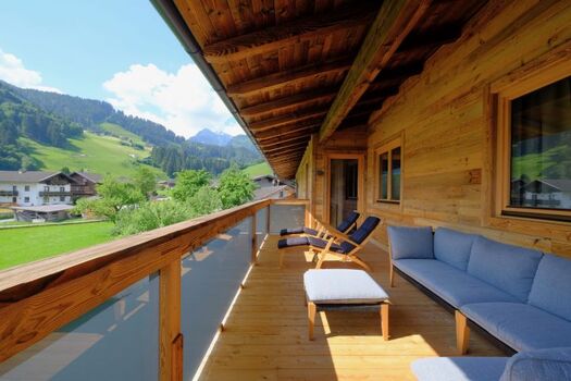 West-Balkon vom Alpin Penthouse Hollersbach