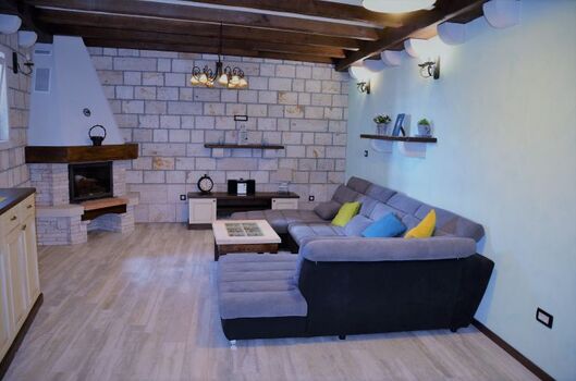 Wohnstudio mit Schlafsofa